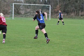 Bild 81 - Frauen am 3.4.11